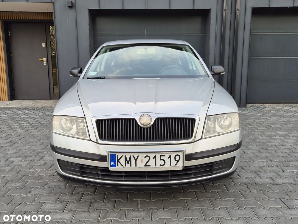 Skoda Octavia 1.6 Elegance - 16