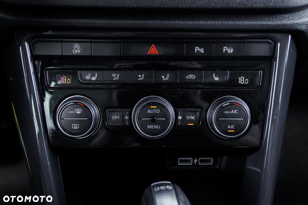 Volkswagen T-Roc 1.5 TSI Style DSG - 29
