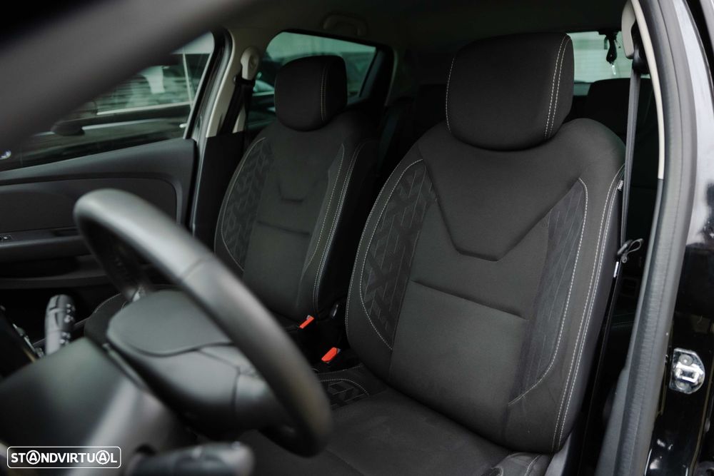 Renault Clio 0.9 TCe Limited Bi-Fuel - 13