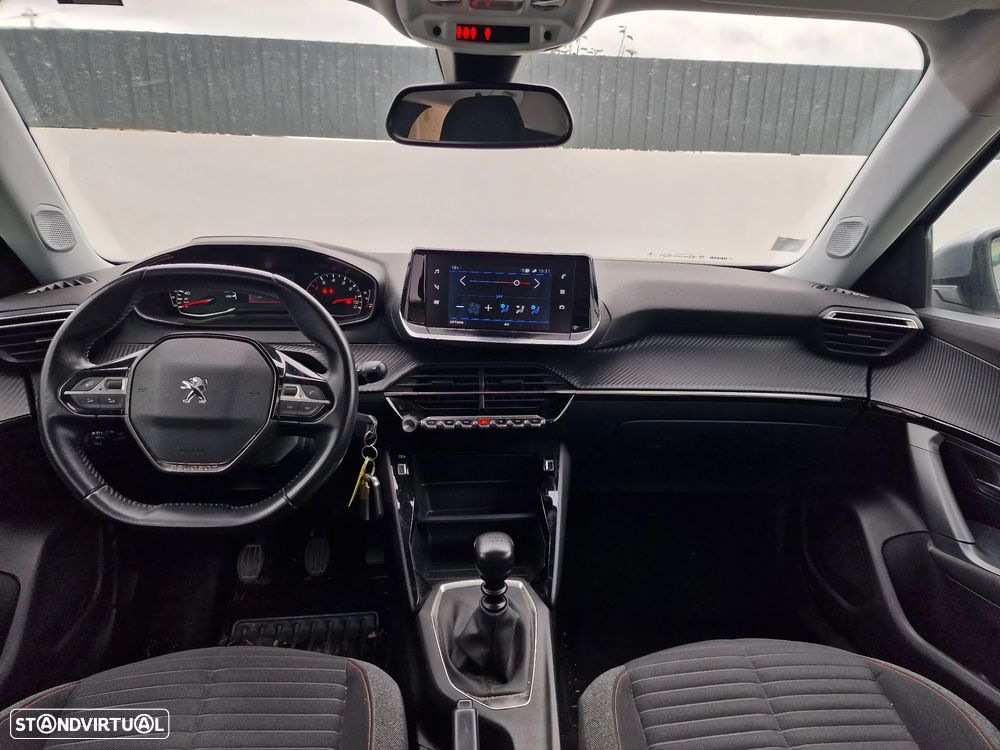 Peugeot 2008 1.2 PureTech Active - 9