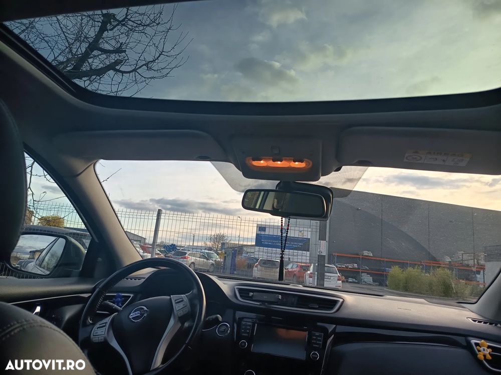 Nissan Qashqai 1.6 DCI Xtronic TEKNA+ - 11