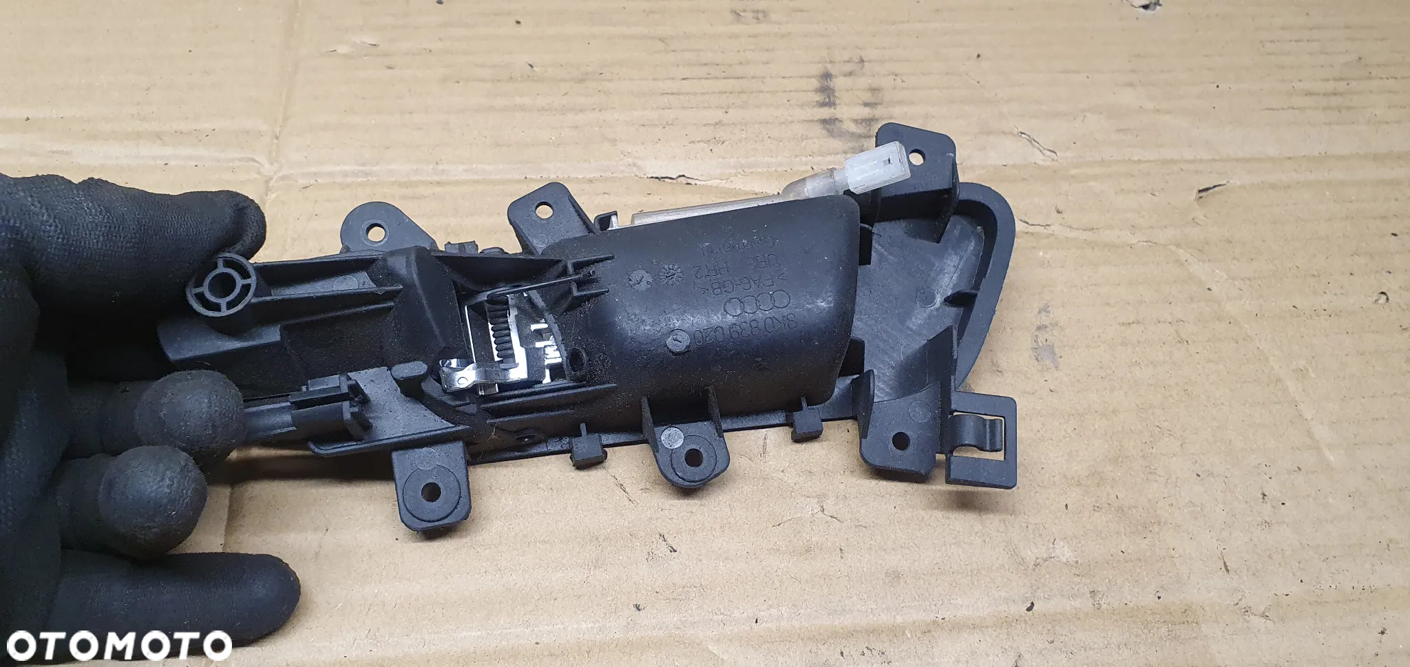 Klamka wewnętrzna prawy tył tylna prawa Audi A4 B8 8K0839020 - 4