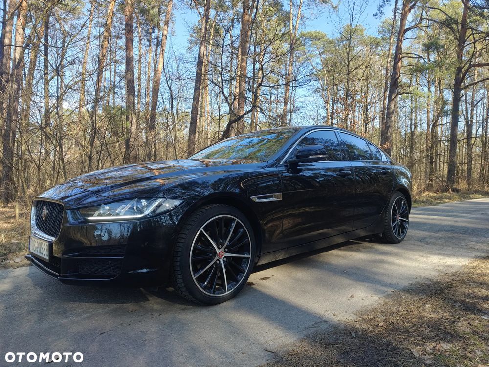 Jaguar XE 2.0 D AWD Portfolio - 25