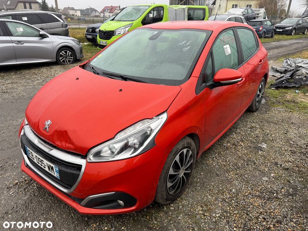 Peugeot 208 1.6 BlueHDi Allure S&S - 3