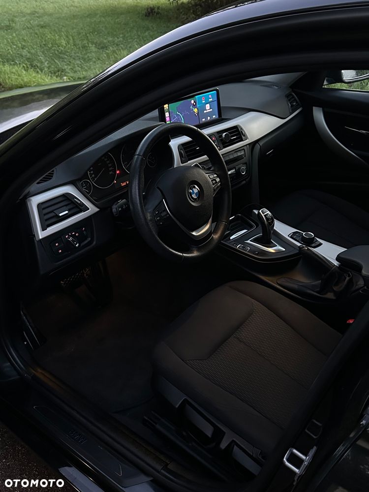 BMW Seria 3 320d xDrive Luxury Line - 6