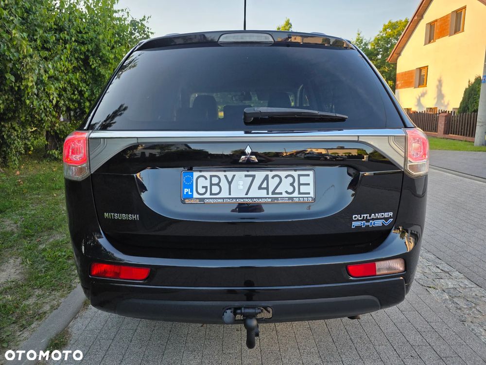 Mitsubishi Outlander 2.0 4WD Plus - 10