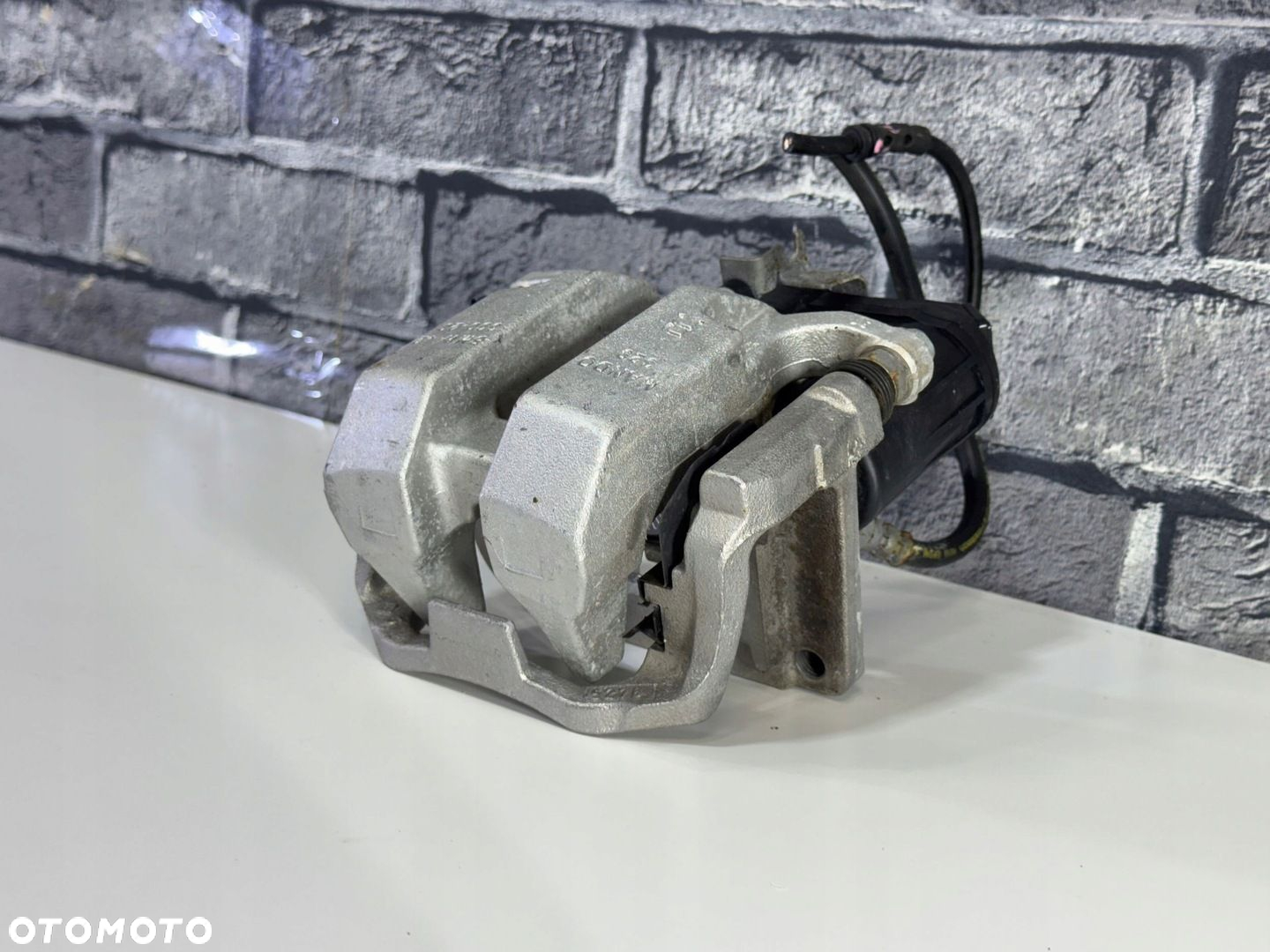 BMW G20 G21 Z4 ZACISK HAMULCOWY PRAWY TYLNY TYŁ 330-20 JAK NOWY - 2