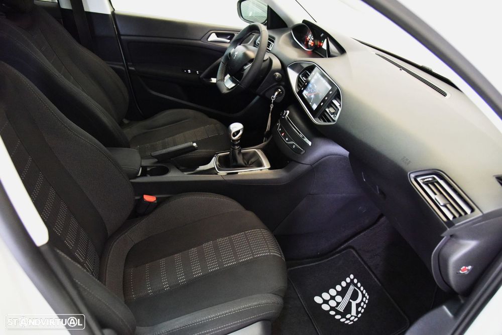 Peugeot 308 SW 1.6 BlueHDi Allure - 15
