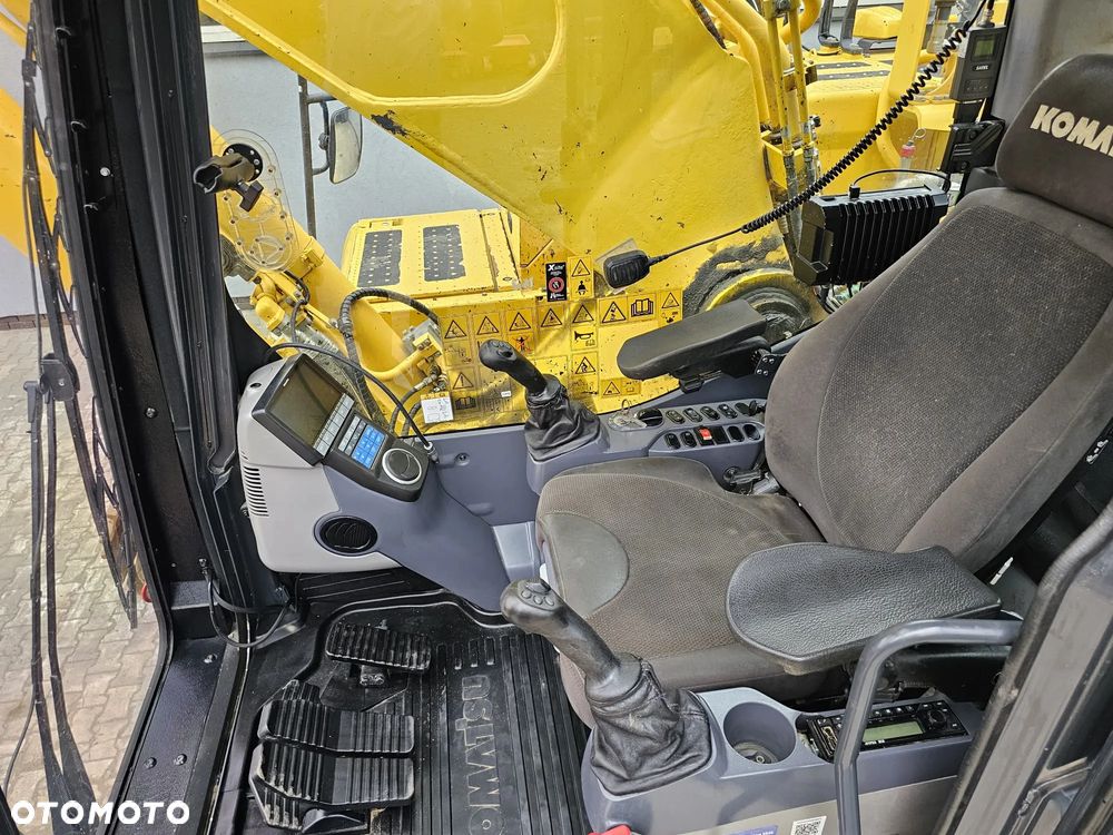 Komatsu PC490LC-11E0 2021r - 11