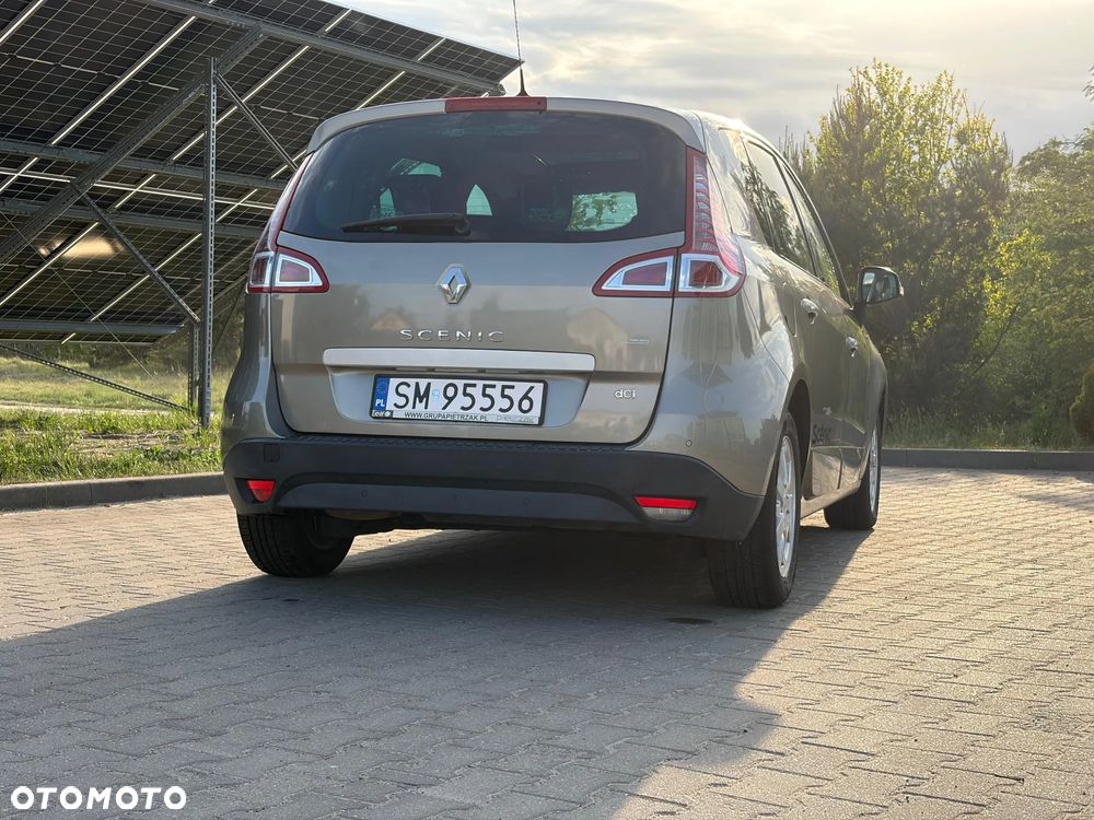 Renault Scenic 1.9 dCi Confort Privilege - 8