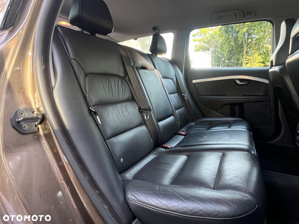 Volvo V70 D4 Momentum - 11