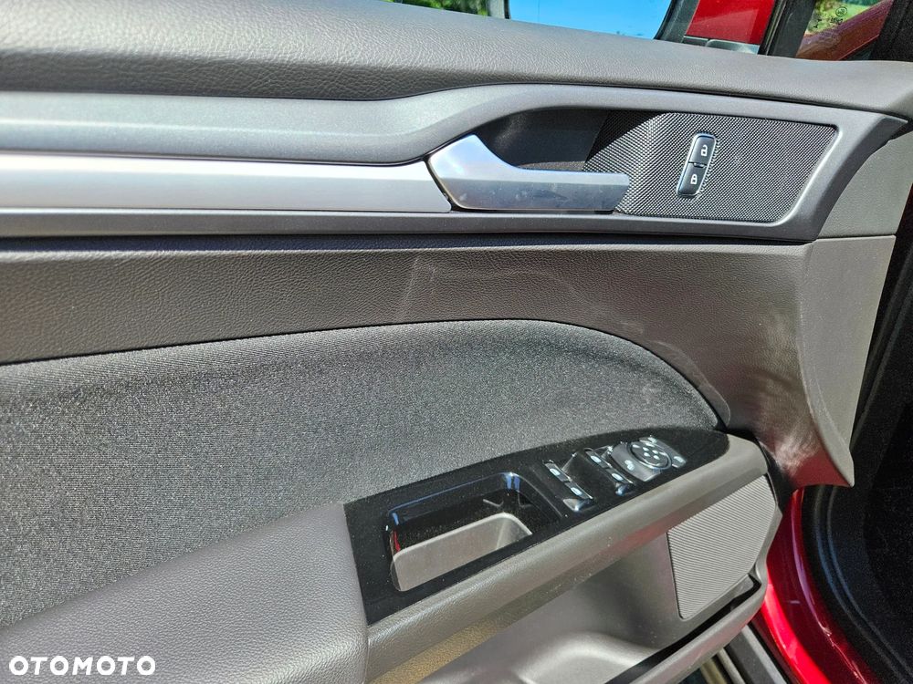 Ford Mondeo 1.5 EcoBoost Ambiente Plus - 13