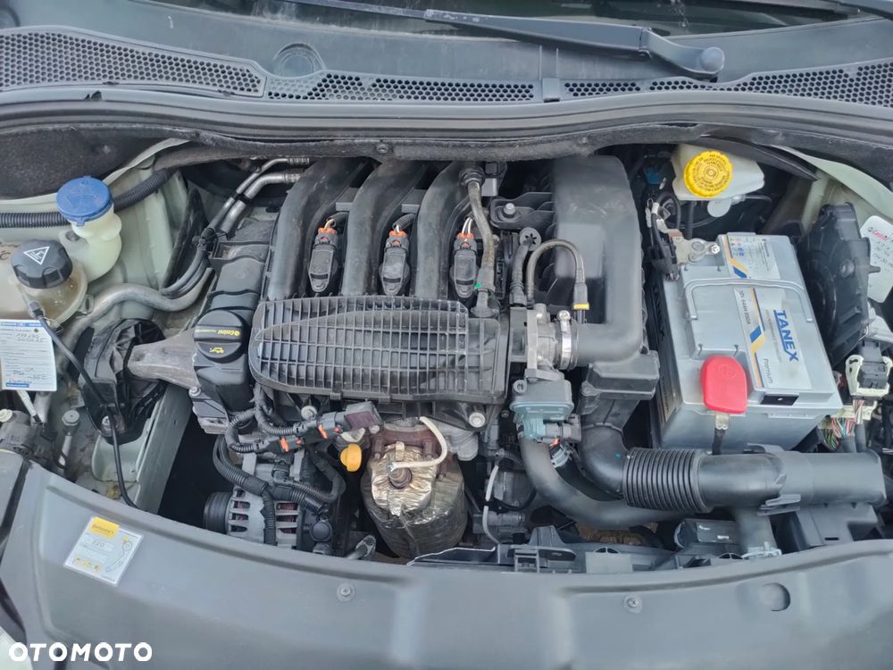 Peugeot 208 1.2 PureTech Style - 9
