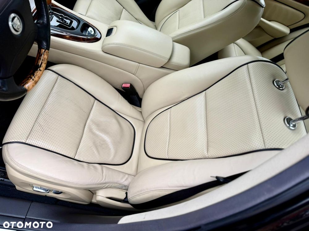 Jaguar XJ XJ8 4.2 Executive - 20