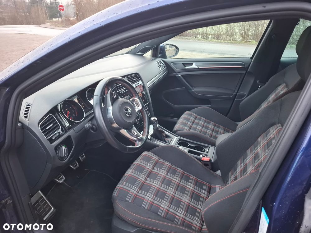 Volkswagen Golf 2.0 TSI BMT GTI Performance - 3