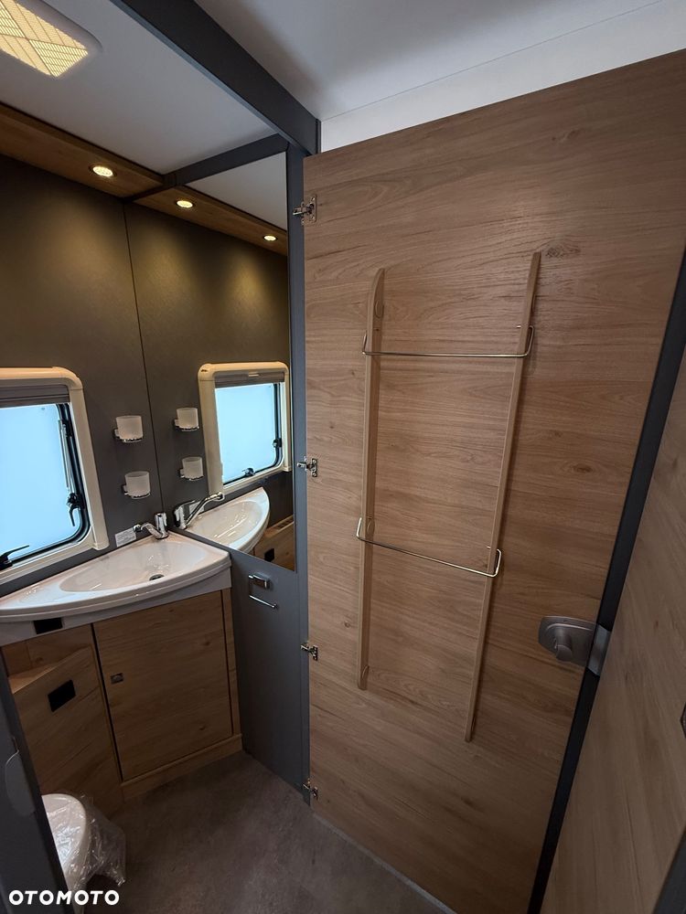 Dethleffs Family XL - 35