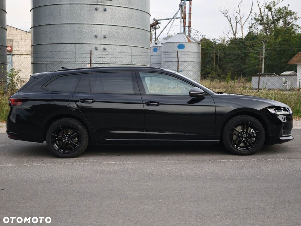 Skoda Superb 2025 photo 5