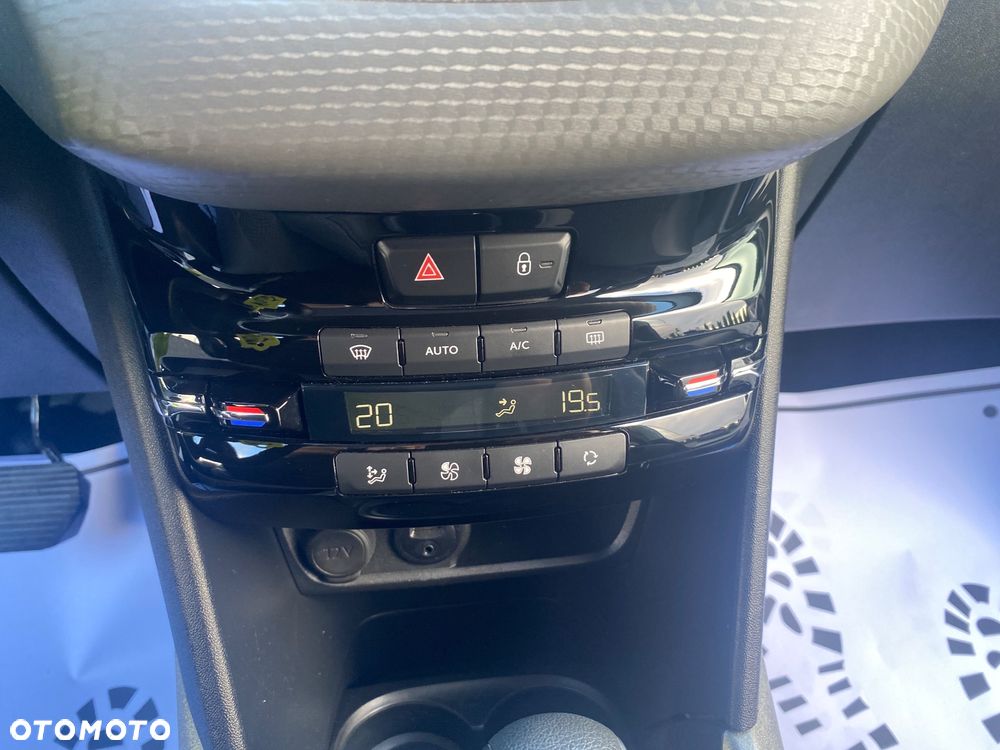 Peugeot 2008 PureTech 110 GPF Stop&Start EAT6 Allure - 20