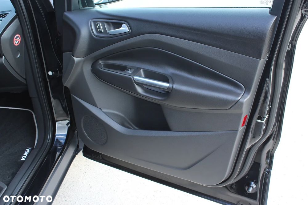 Ford Kuga 2.0 TDCi 2x4 Trend - 30