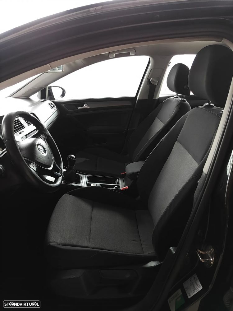 VW Golf 1.6 TDi Trendline BlueMotion - 13