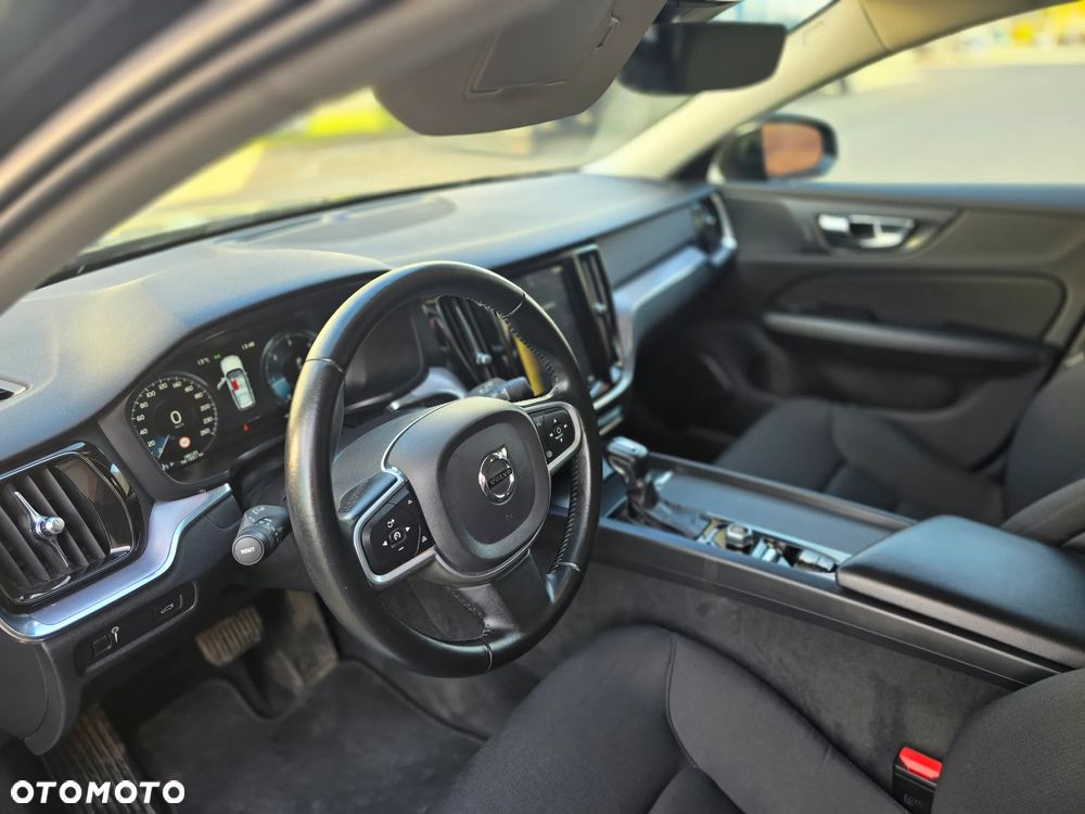 Volvo V60 D4 AWD Geartronic Momentum - 17