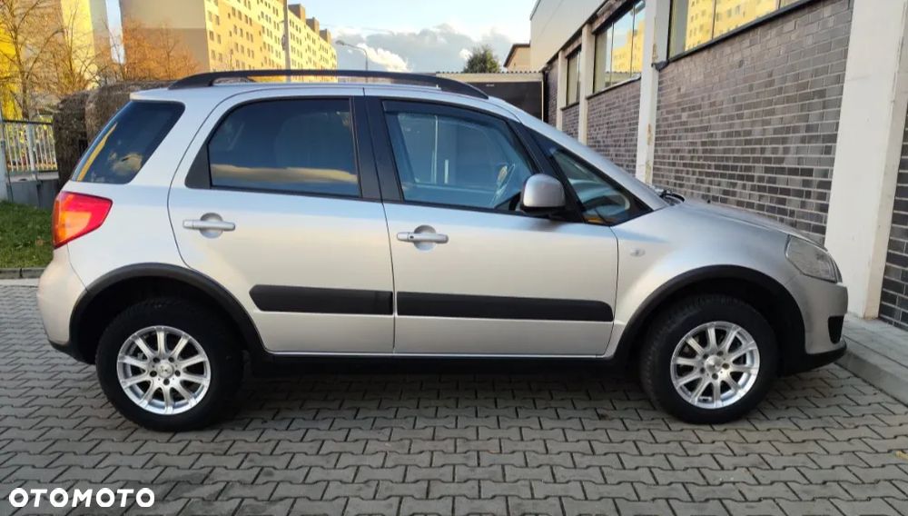 Suzuki SX4 1.6 VVT 4x4 Comfort - 16