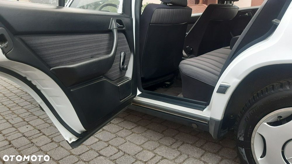 Mercedes-Benz W124 (1984-1993) - 8