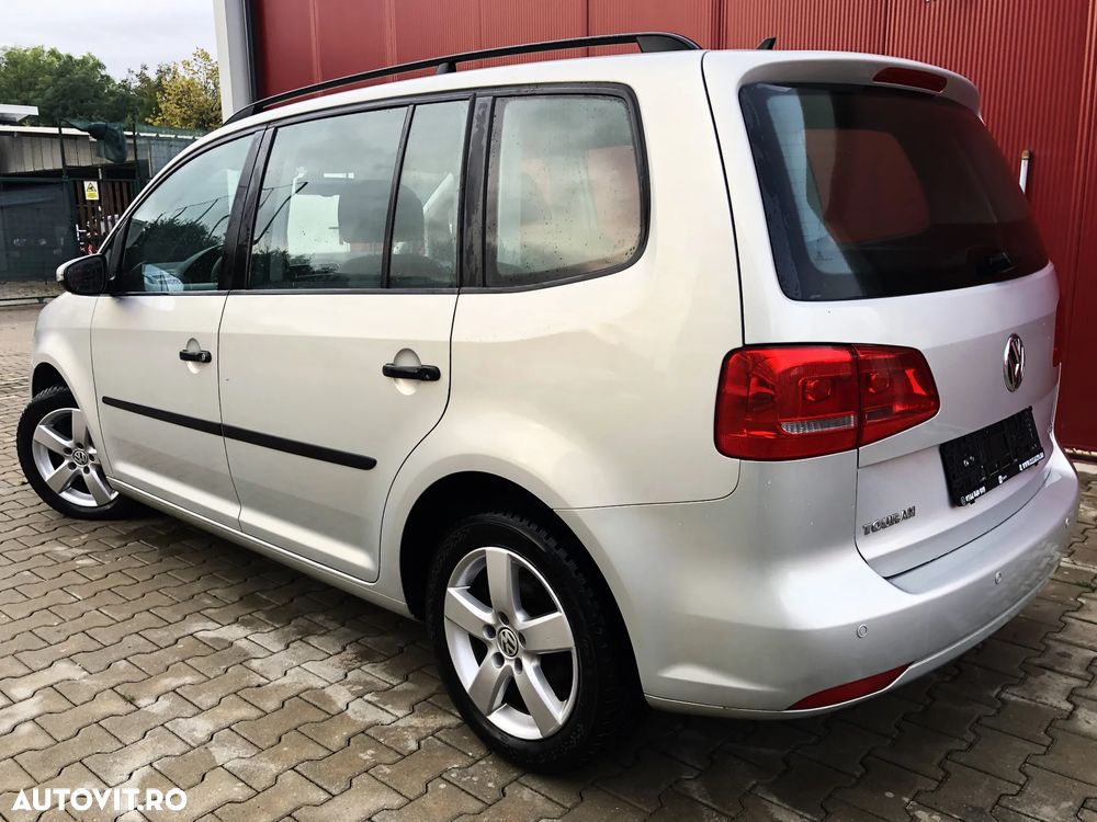 Volkswagen Touran 1.4 TSI DSG Comfortline - 5