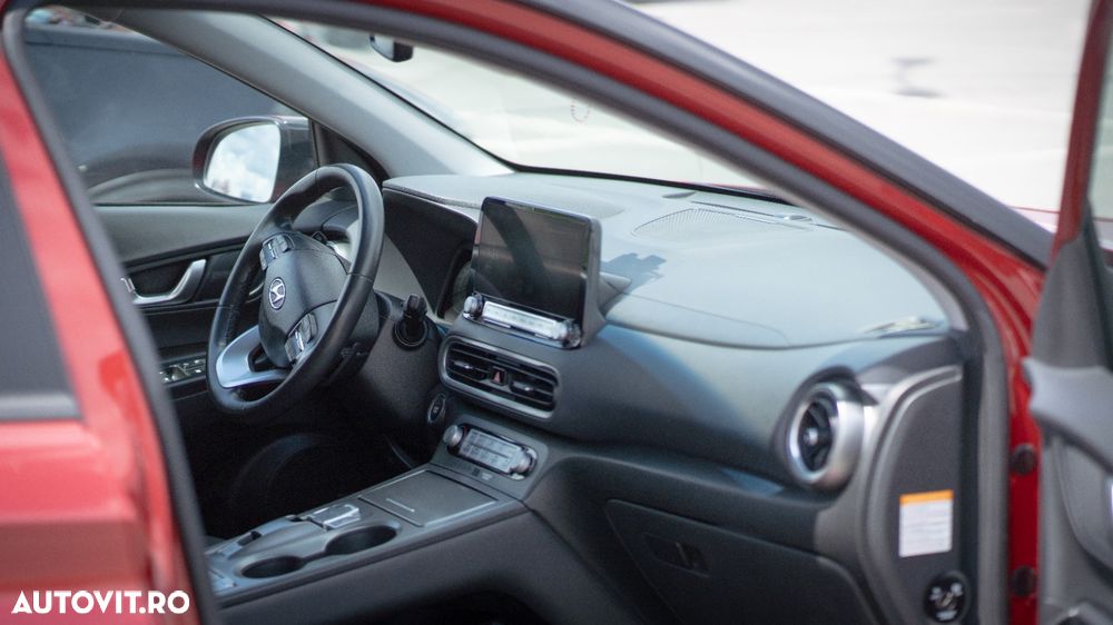Hyundai KONA - 9