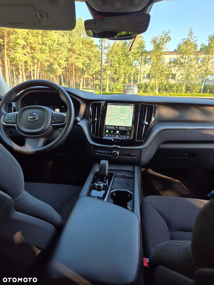 Volvo XC 60 B4 B Momentum Pro - 15