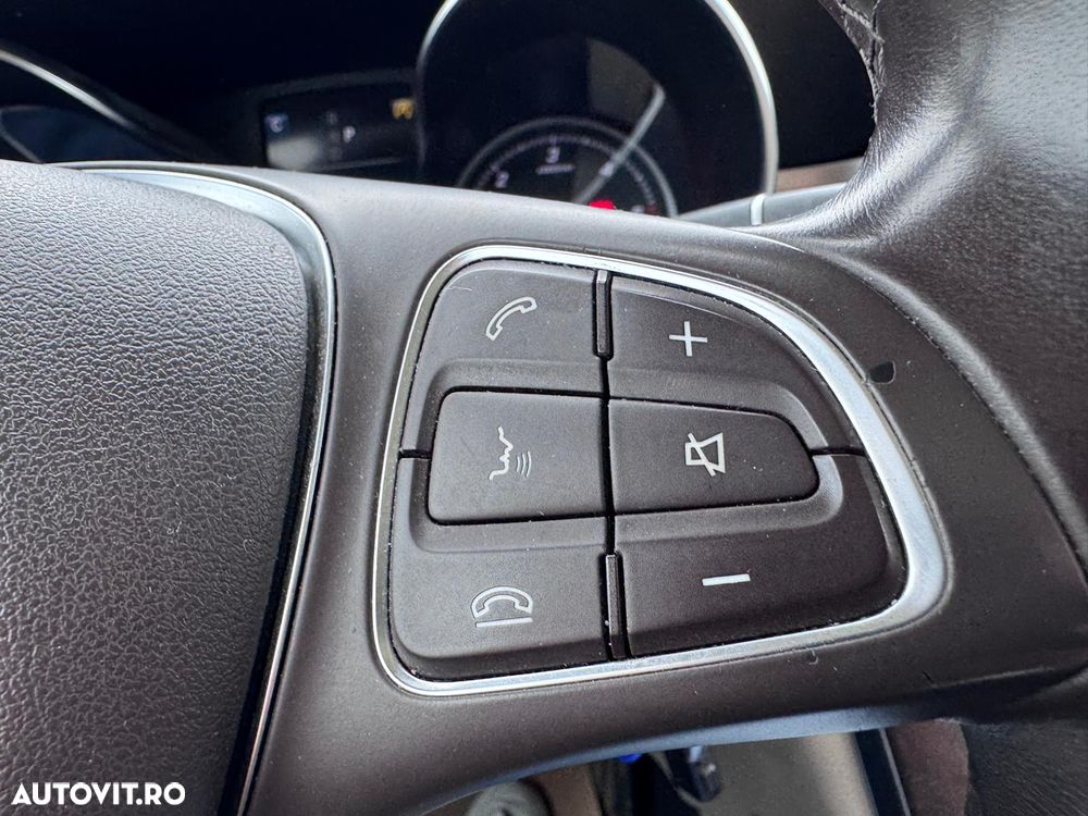 Mercedes-Benz GLC 250 d 4MATIC 9G-TRONIC AMG Line - 24