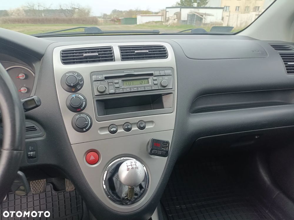 Honda Civic 1.6i ES - 9