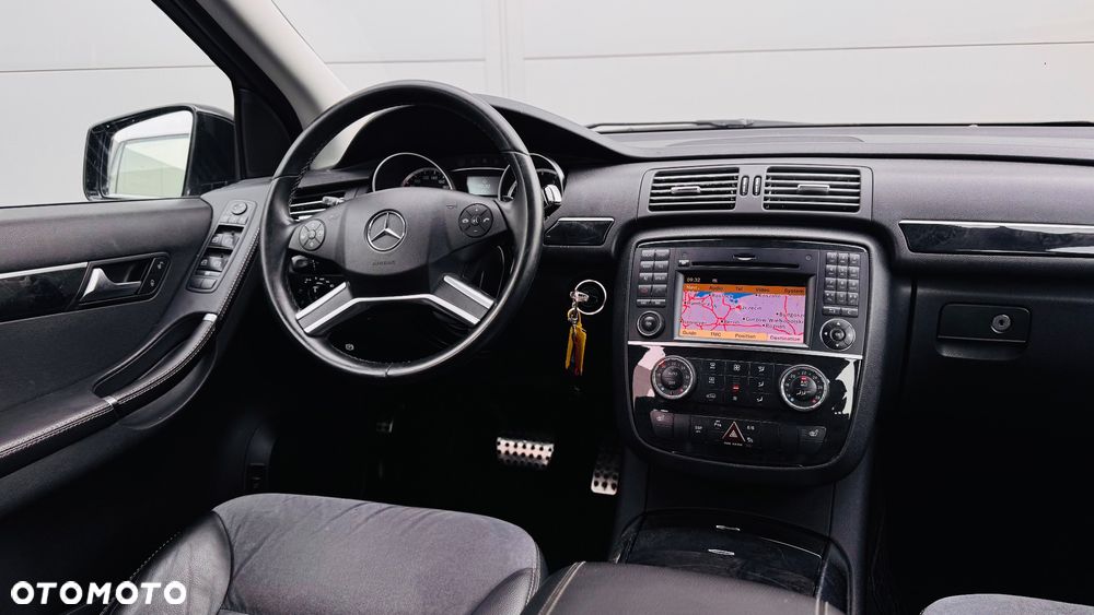 Mercedes-Benz Klasa R 300 CDI 7G-TRONIC DPF BlueEFFICIENCY Grand Edition - 29