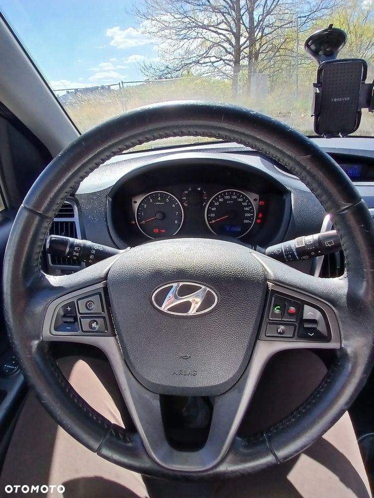 Hyundai i20 - 16