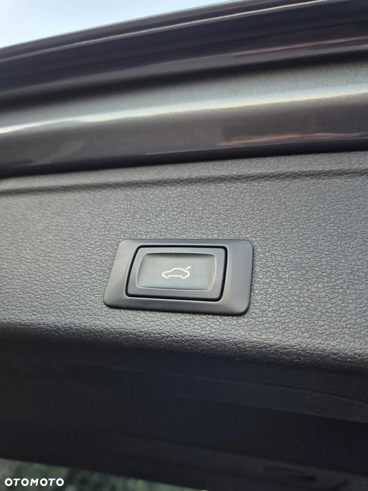 Audi A4 Avant 2.0 TDI S tronic - 16