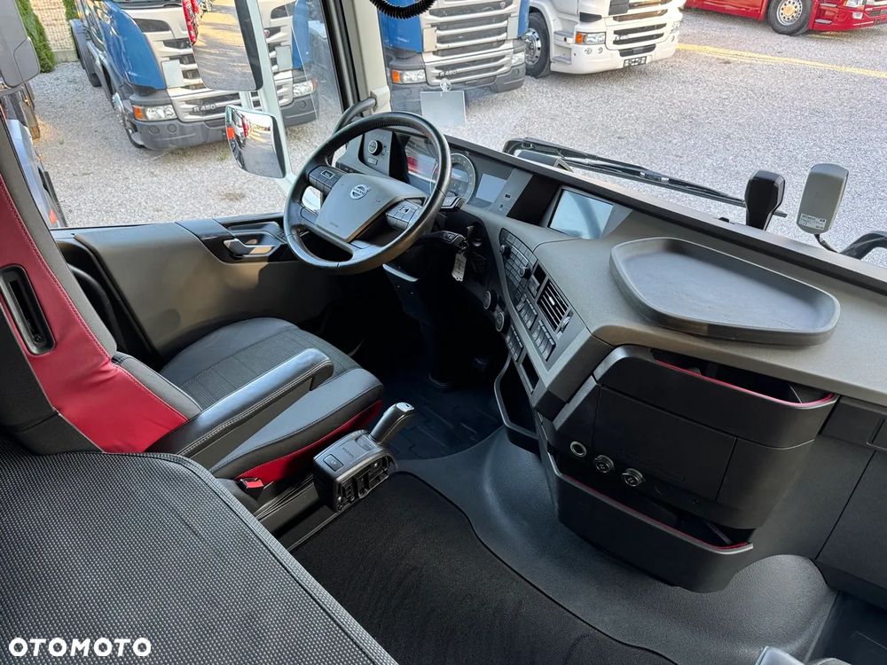 Volvo FH 500 / CAŁE NA PODUCHACH /TELEWIZOR/ACC /  KLIMA POSTOJOWA / XENON / NAVIGACJA / Z NIEMIEC - 27