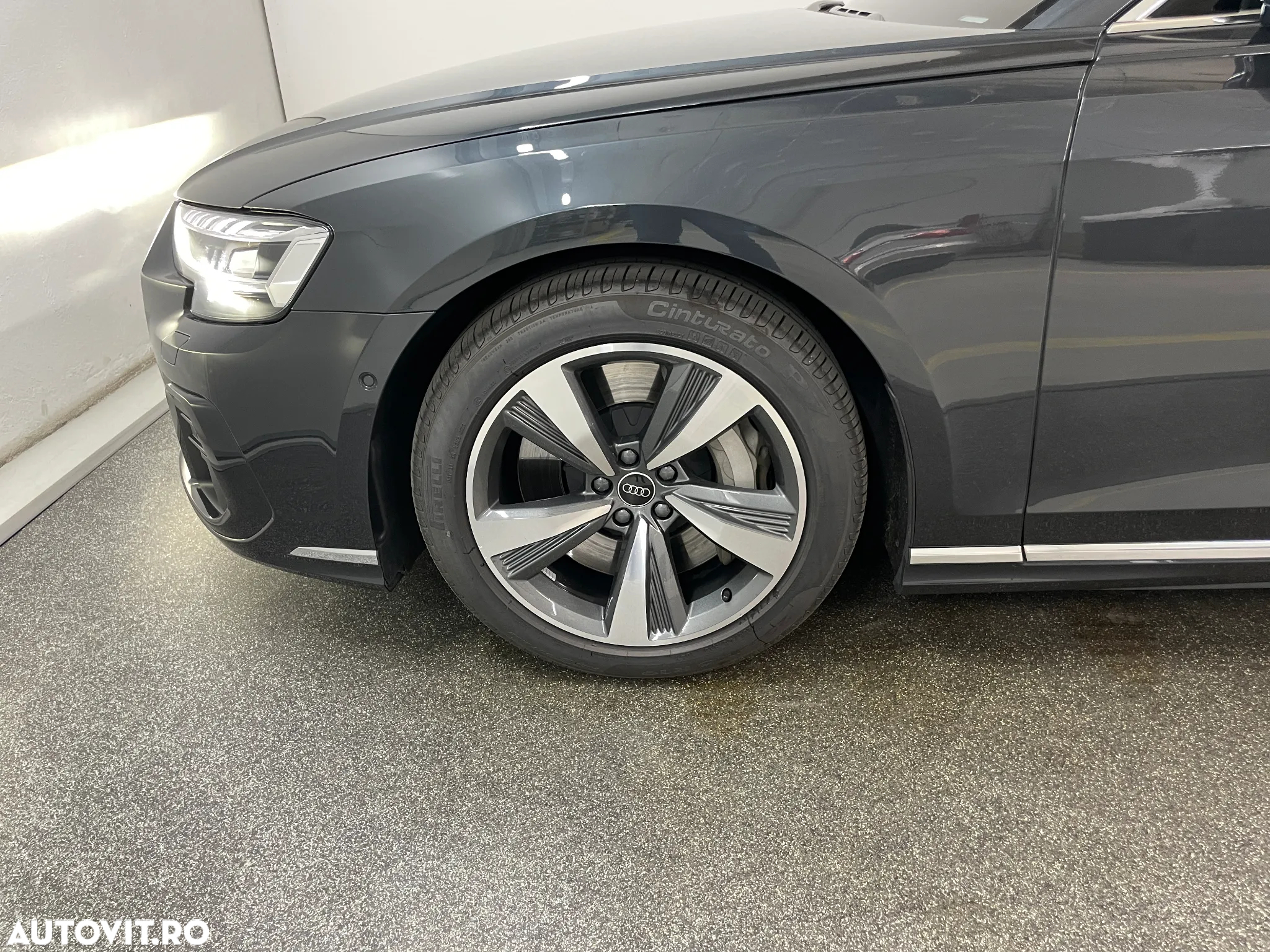 Audi A8 60 TFSI e quattro Tiptronic PHEV - 4
