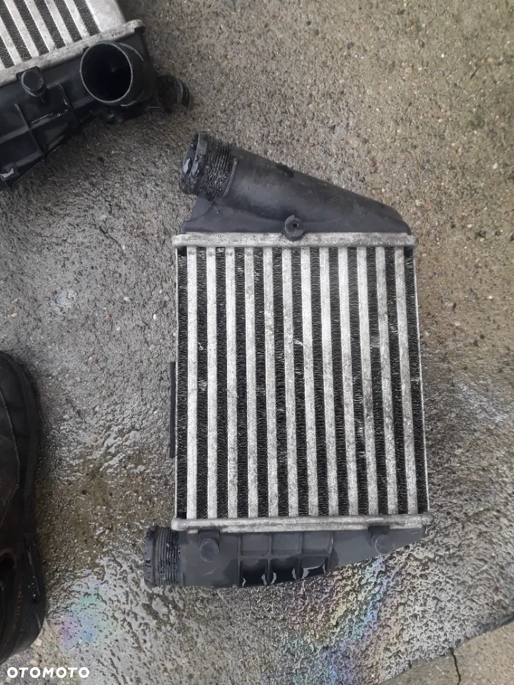 INTERCOOLER PRAWY ORYGINAŁ AUDI A4 B7 3.0 TDI - 4