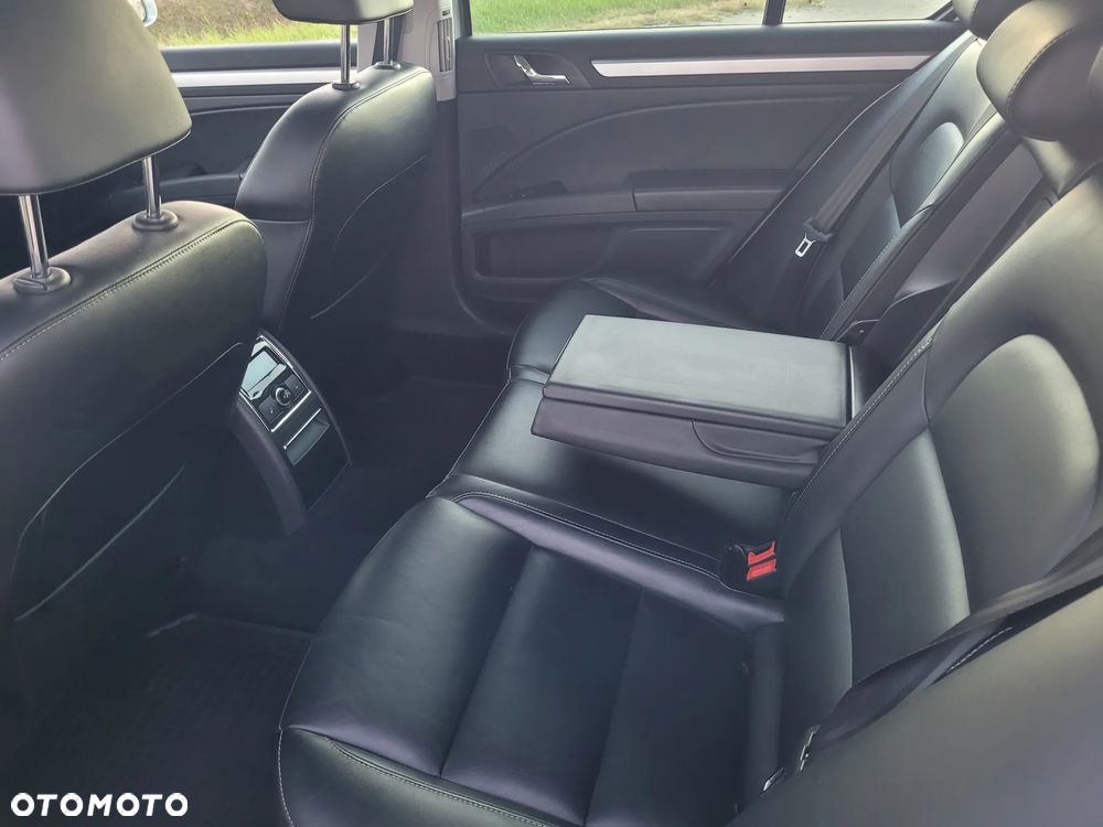 Skoda Superb 2.0 TDI Business - 7