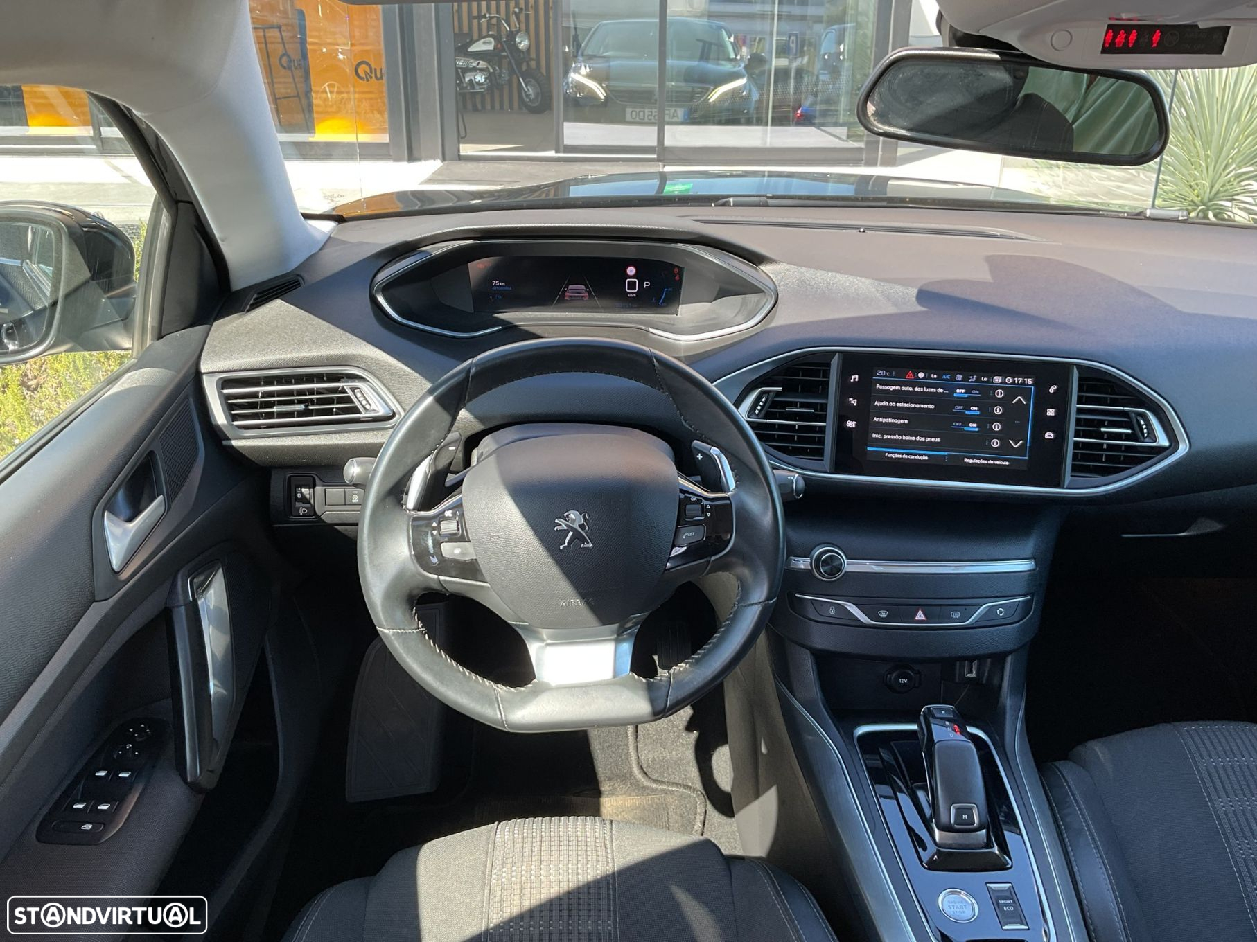 Peugeot 308 1.2 PureTech Allure EAT8 - 37