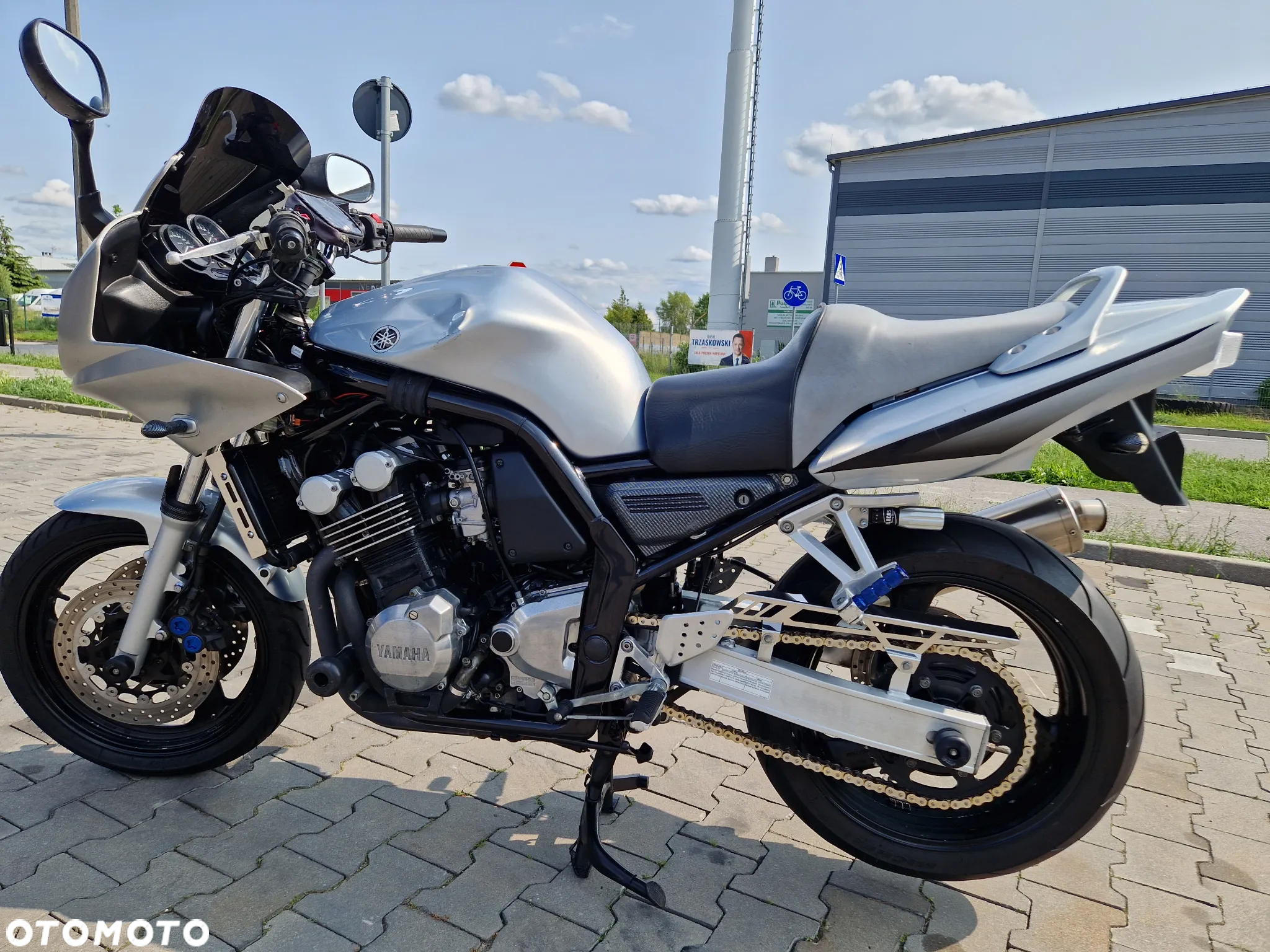 Yamaha FZS - 7