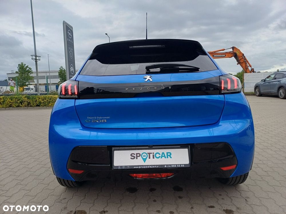 Peugeot 208 - 5