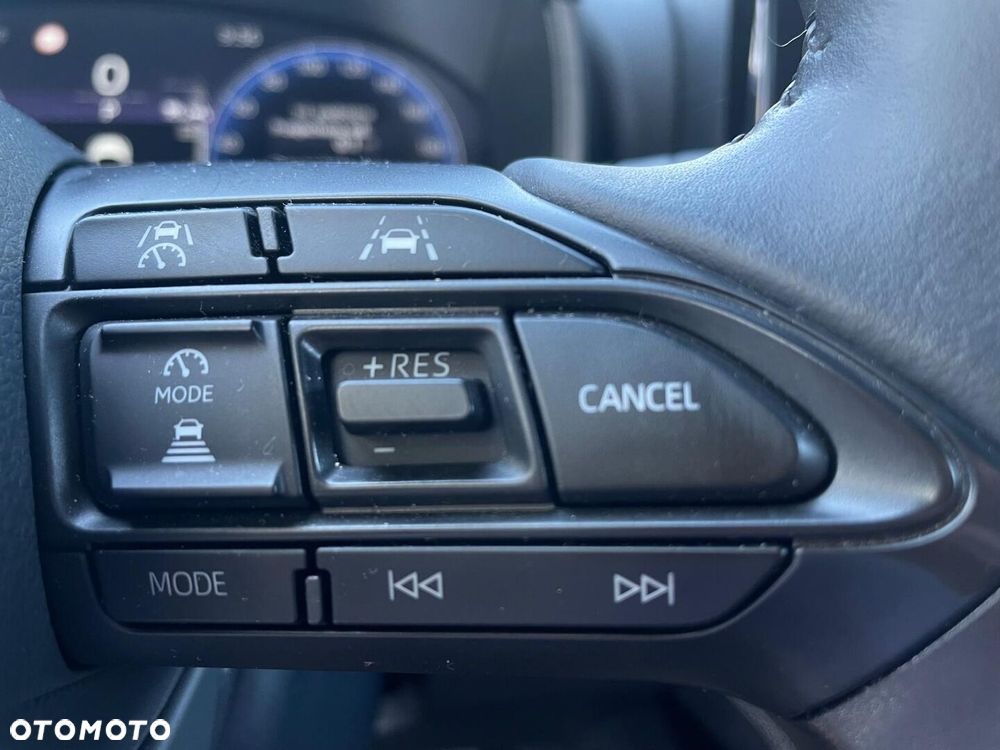 Toyota Yaris Hybrid 1.5 Premiere Edition - 13