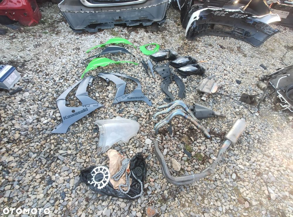 EU Lampa Owiewka Osłona Tłumik Kolektor Szyba Napęd KAWASAKI ZX10R 11-14 IDEAŁ