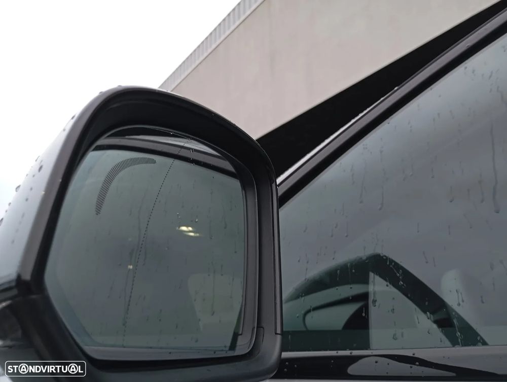 Volvo EC40 82 kWh Single Motor Extended Range Black Edition - 6