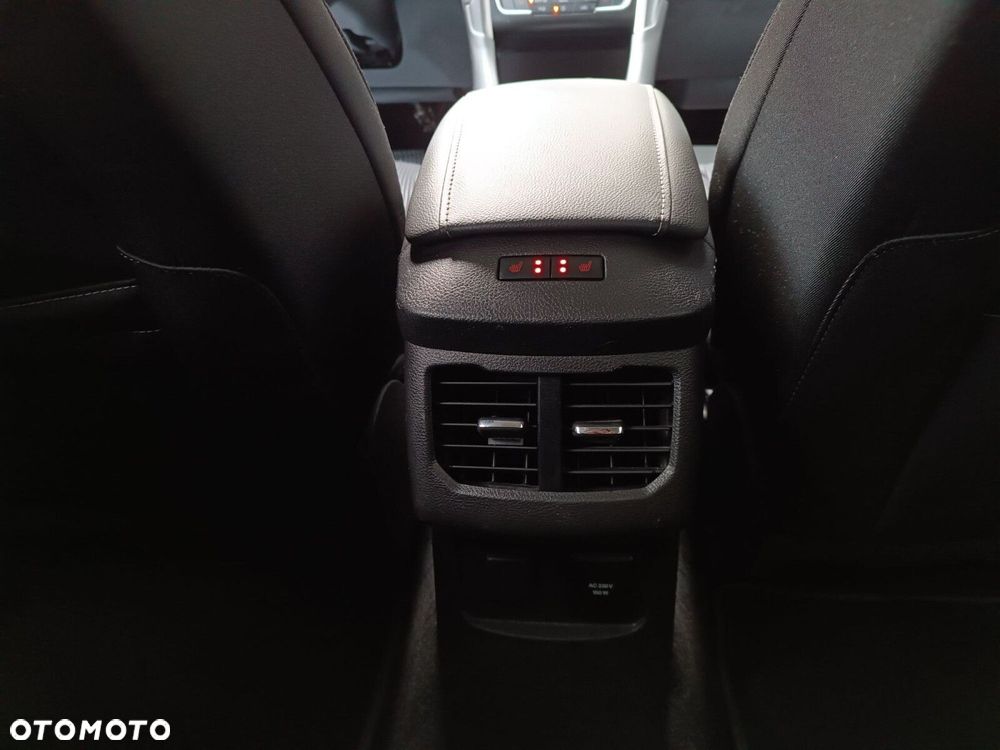 Ford Mondeo 2.0 EcoBlue Titanium - 38