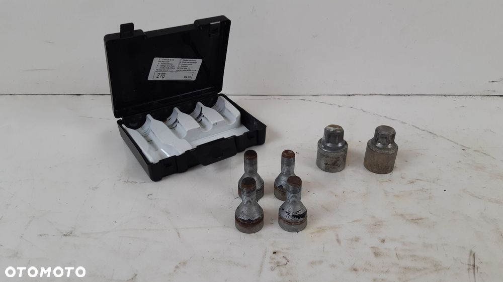 FIAT 500X ŚRUBY ZABEZPIECZAJĄCE 50901161