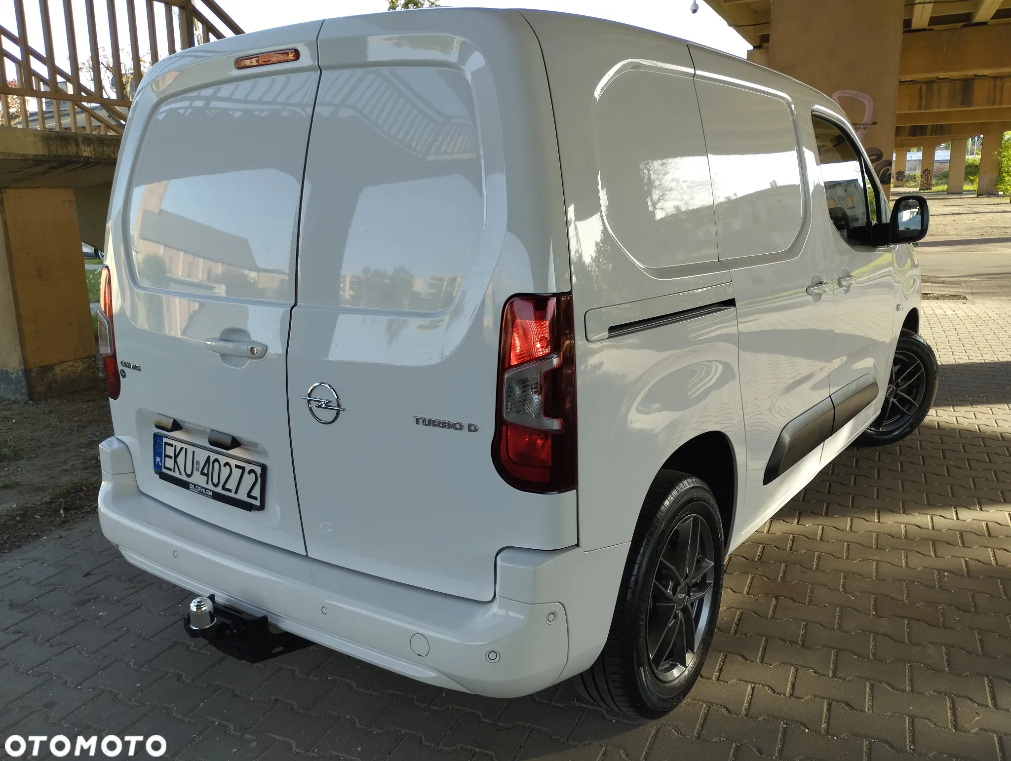 Opel COMBO - 12