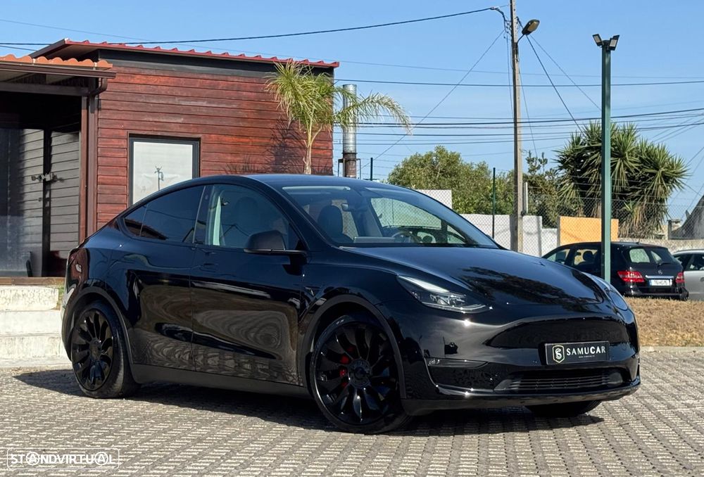 Tesla Model Y Performance Tração Integral - 10