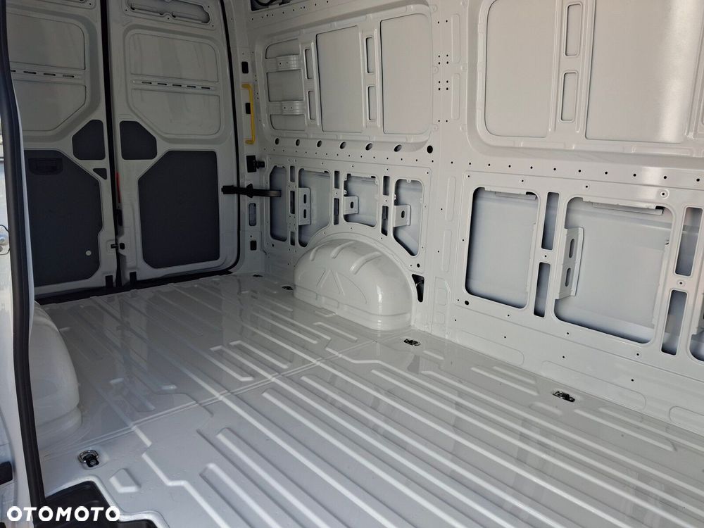Volkswagen Crafter - 15